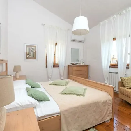Wish Comfortable Vila Cabrunici